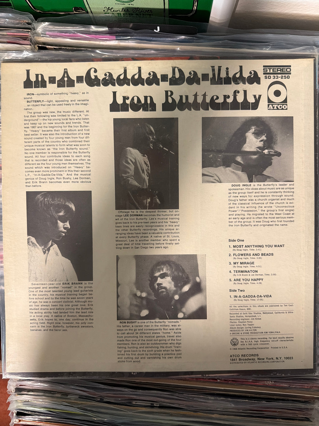 Iron Butterfly - In-A-Gadda-Da-Vida