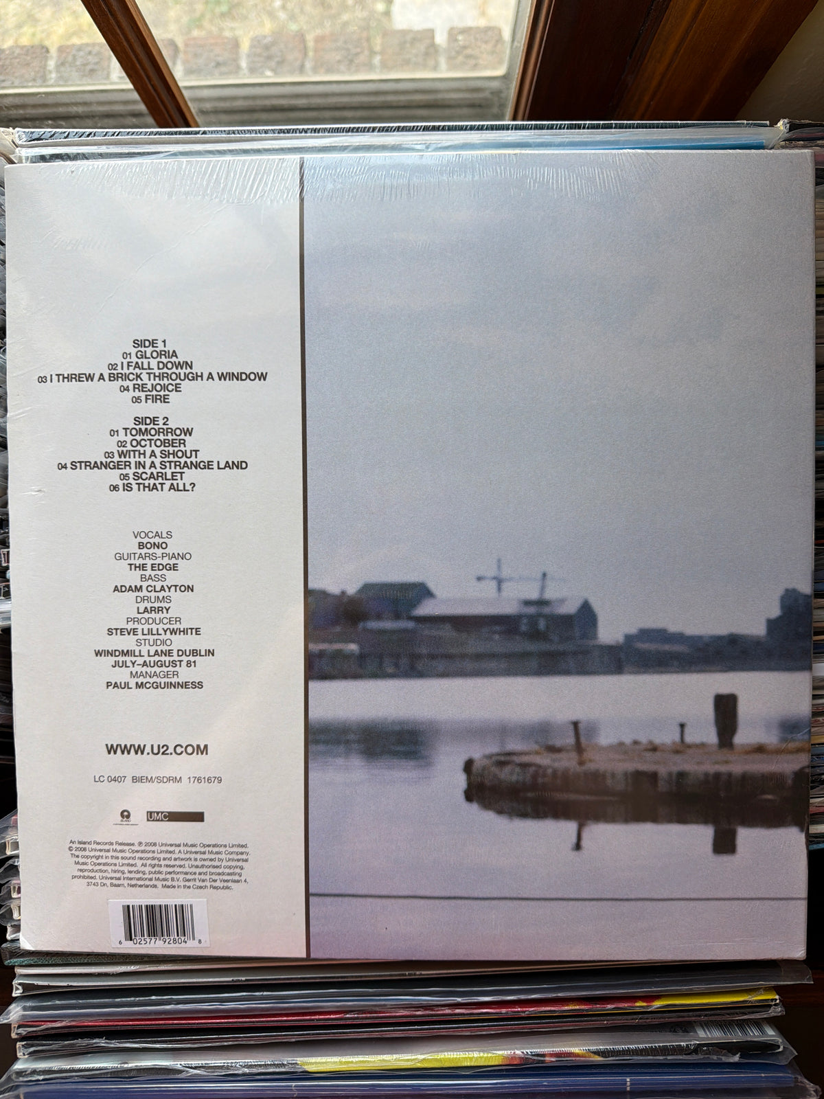 U2 - October