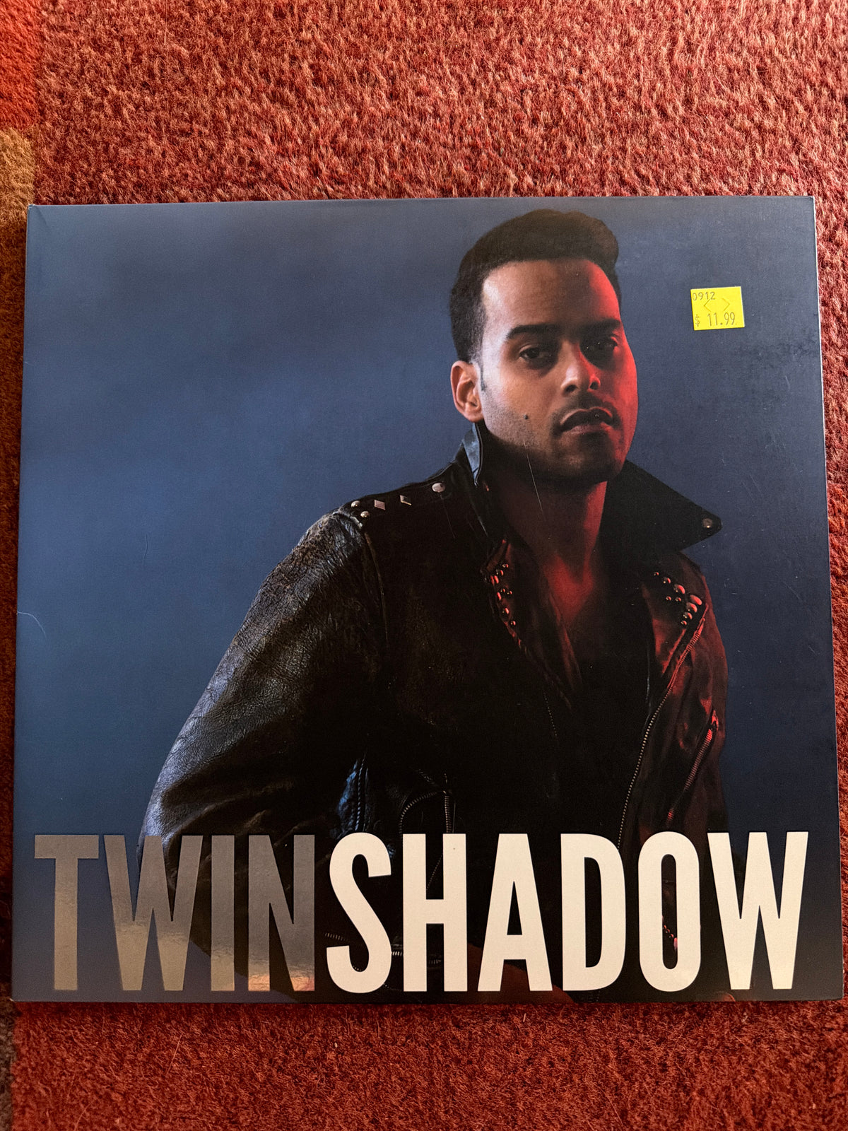 Twin Shadow - Confess