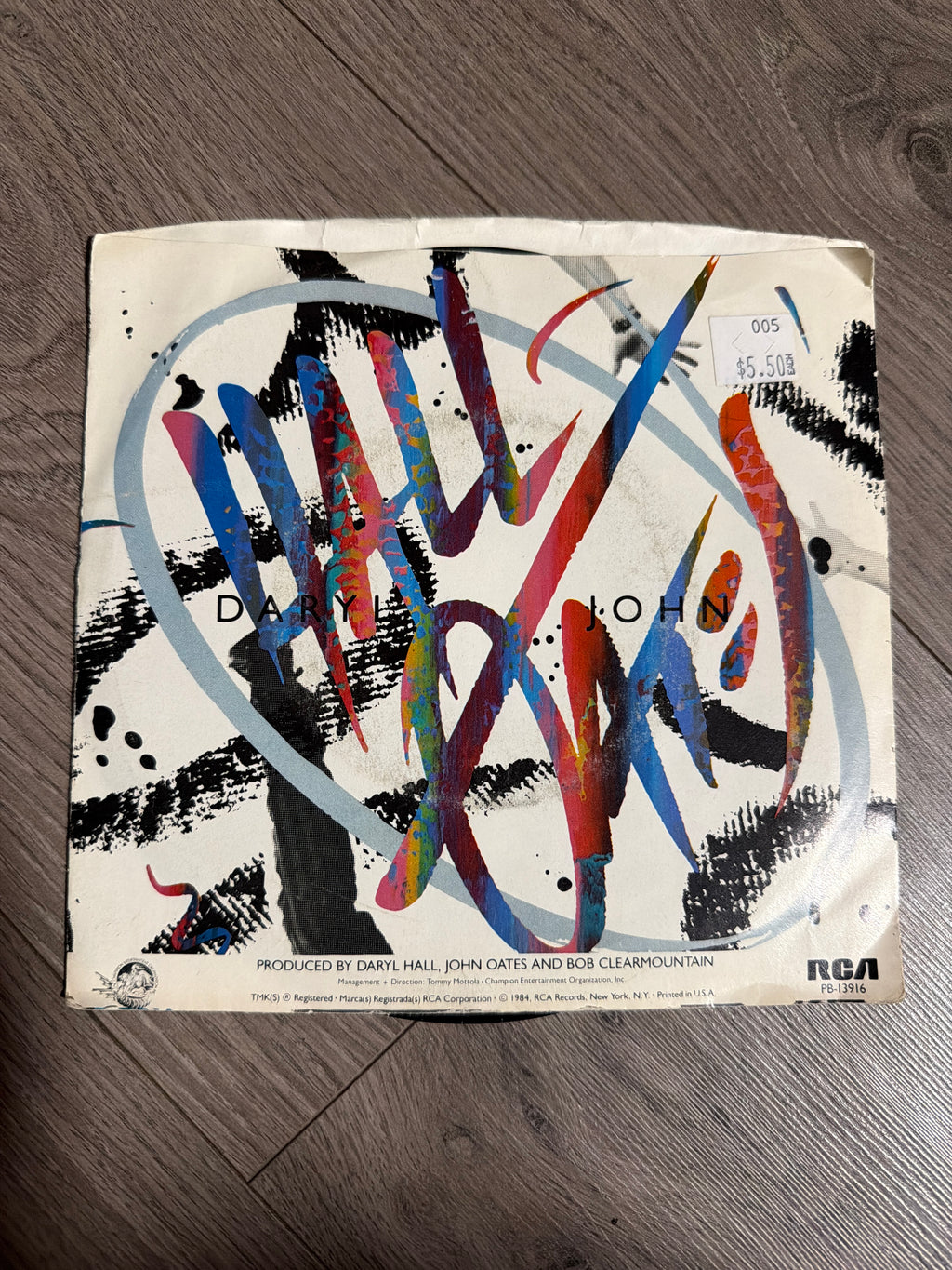 Daryl Hall & John Oates - Out Of Touch b/w Cold, Dark And Yesterday